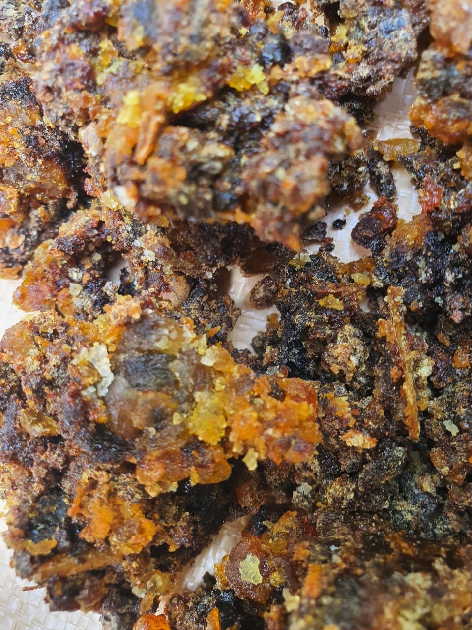 Guggul Gum / Black Myrrh representative lot